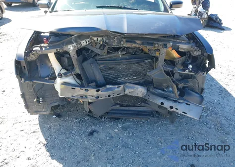 2019 Chrysler 300 Limited z USA, uszkodzony, nr VIN 2C3CCAEG5KH536445